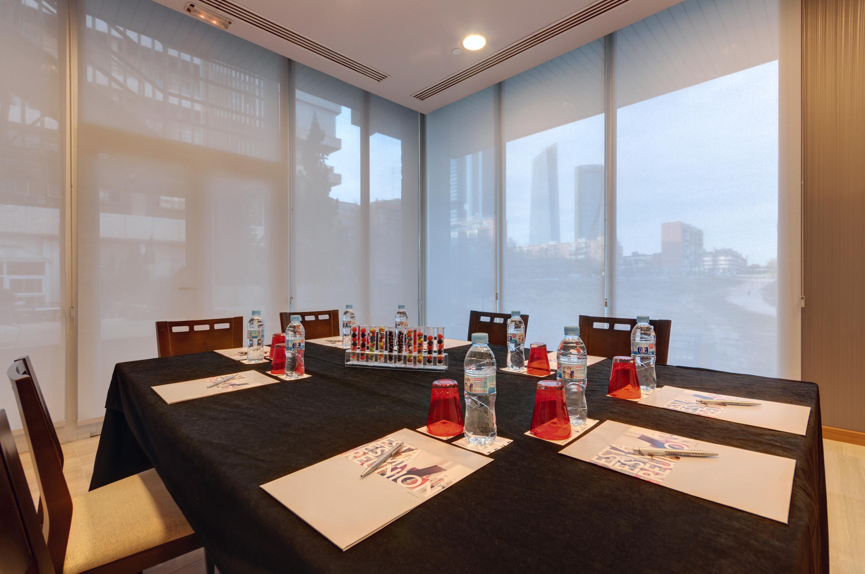Hotel Madrid Chamartin, Affiliated By Melia Business bild
