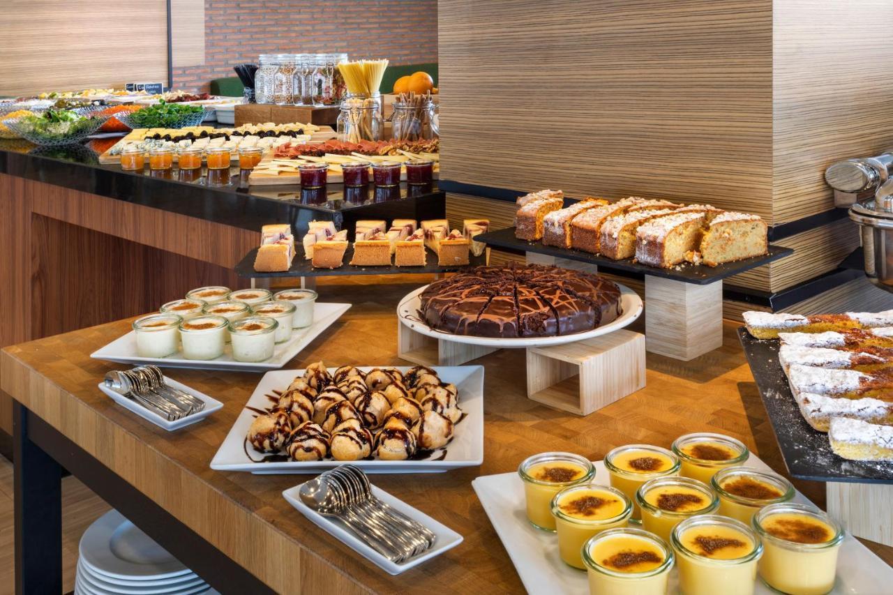 Hotel Madrid Chamartin, Affiliated By Melia Exteriör bild