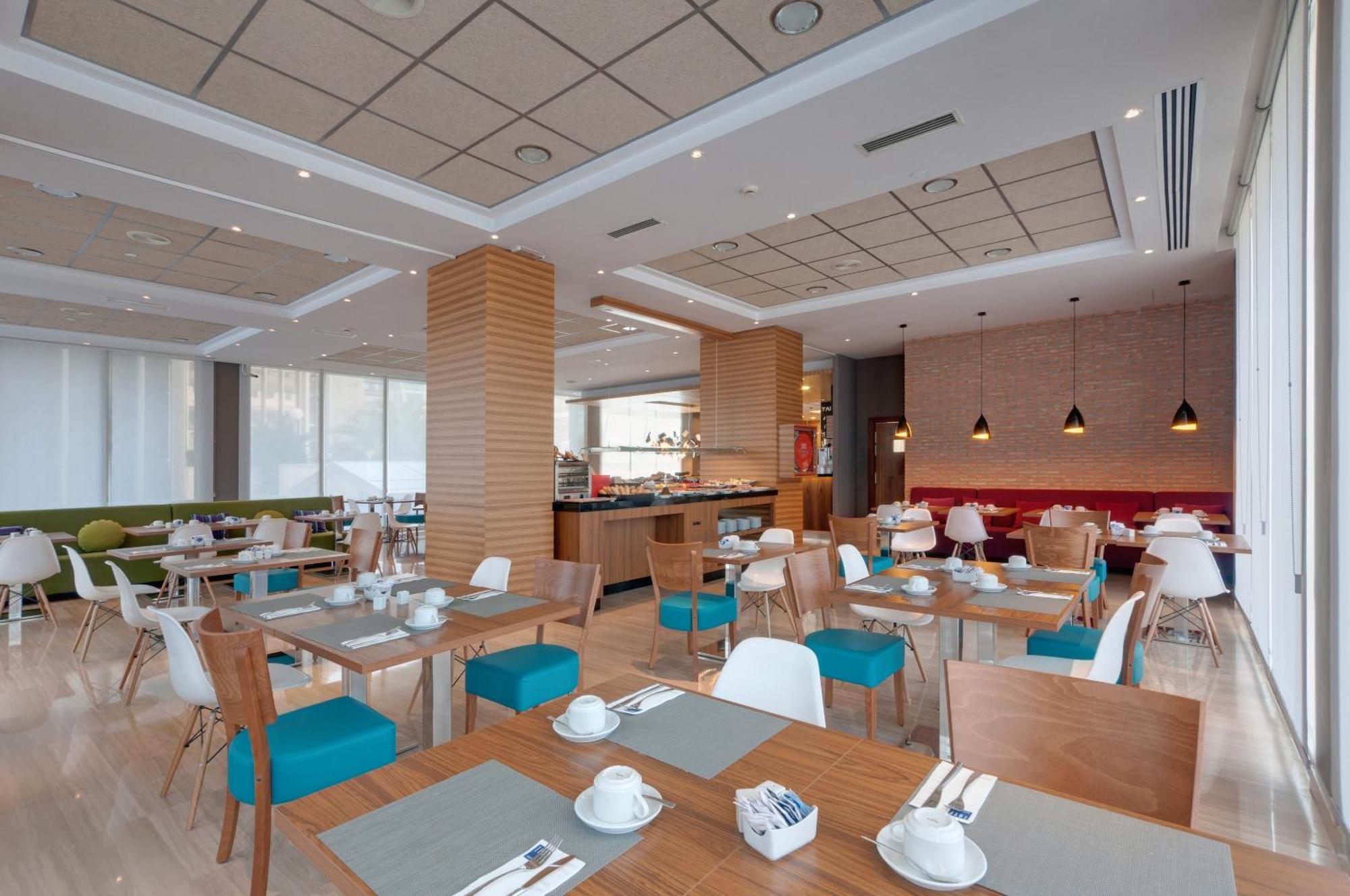 Hotel Madrid Chamartin, Affiliated By Melia Restaurang bild